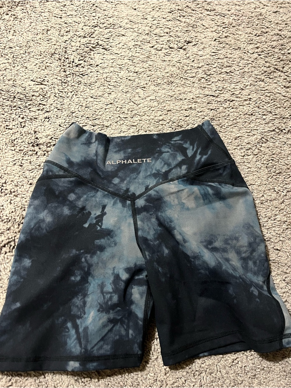Alphalete Black & Gray Tie-Dye High-Waist Bike Shorts - Picture 3 of 4